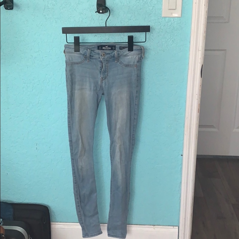 Light Hollister jeans